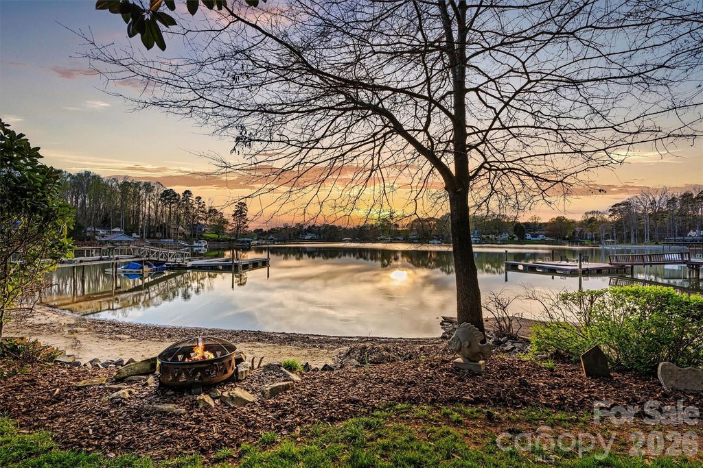 140 Shady Cove Road, Troutman, NC 28166