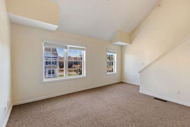 14 Bandon Circle 14, Westford, MA 01886