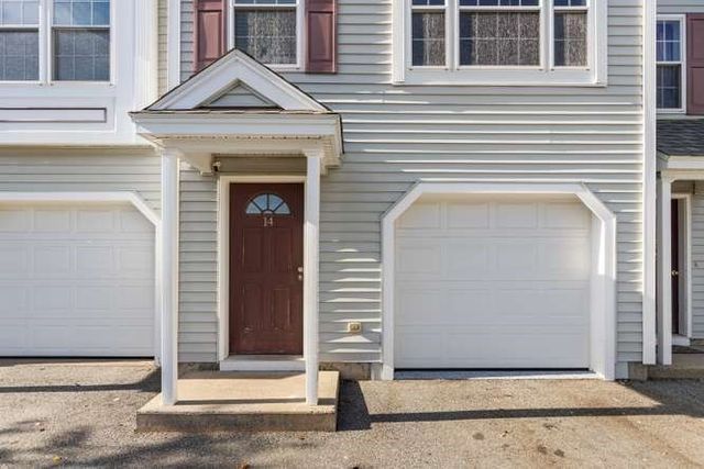 14 Bandon Circle 14, Westford, MA 01886
