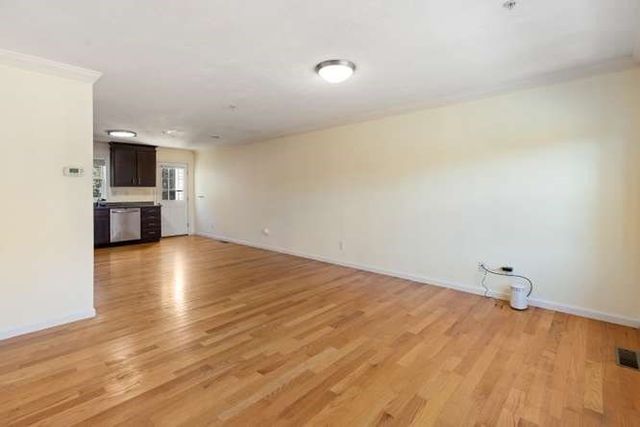 14 Bandon Circle 14, Westford, MA 01886