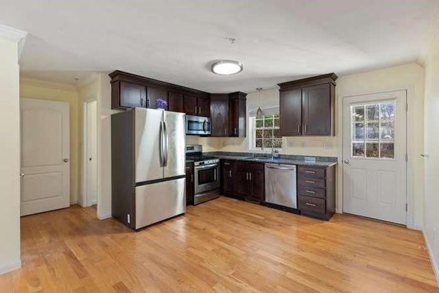 14 Bandon Circle 14, Westford, MA 01886