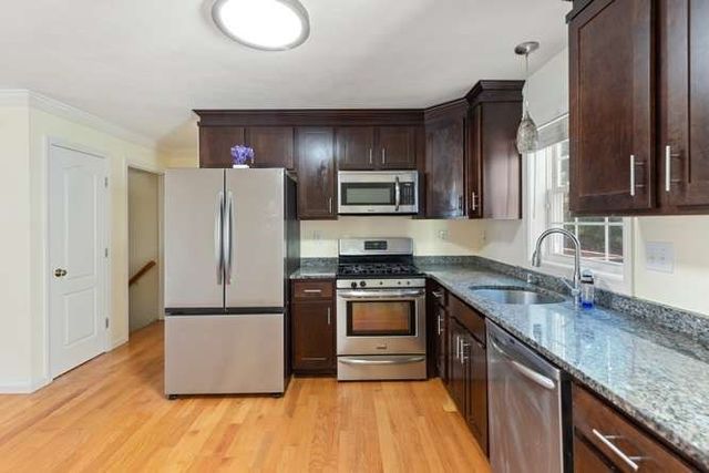 14 Bandon Circle 14, Westford, MA 01886