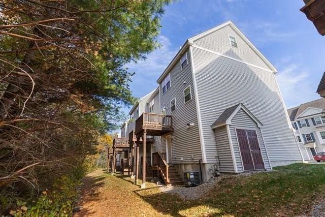 14 Bandon Circle 14, Westford, MA 01886