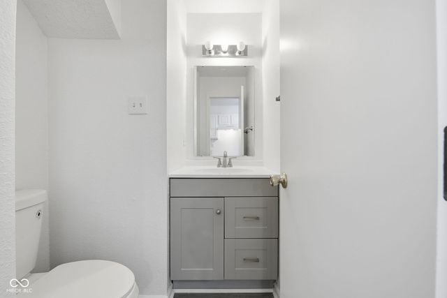 5277 Austral Drive, Indianapolis, IN 46254