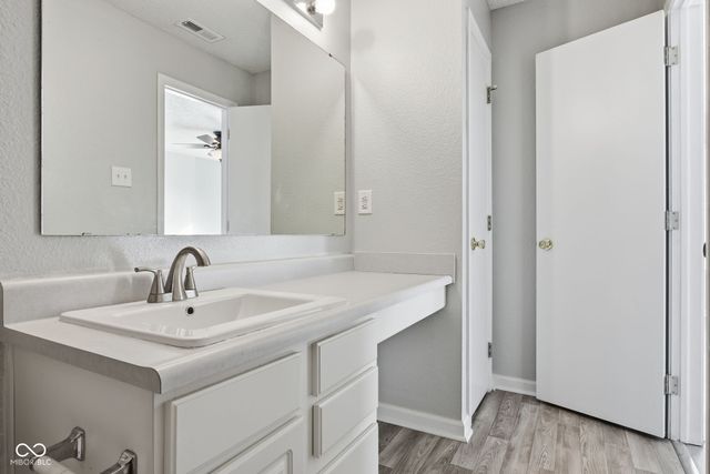 5277 Austral Drive, Indianapolis, IN 46254