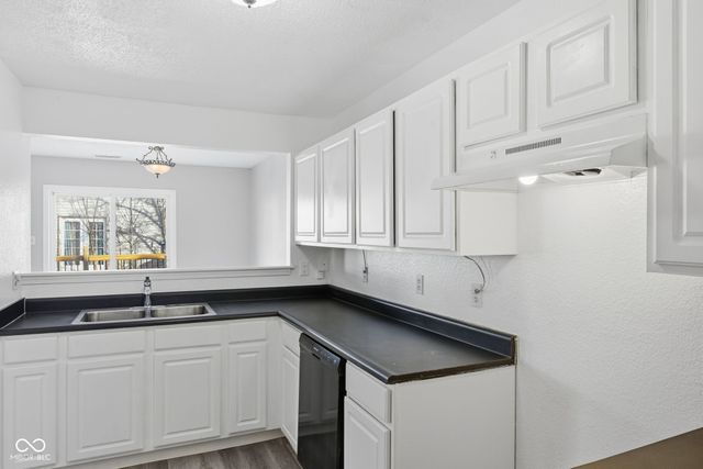 5277 Austral Drive, Indianapolis, IN 46254