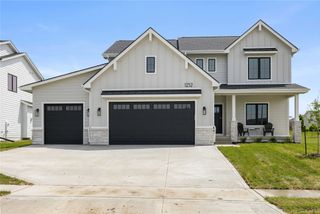 1252 S Radley Street, West Des Moines, IA 50266