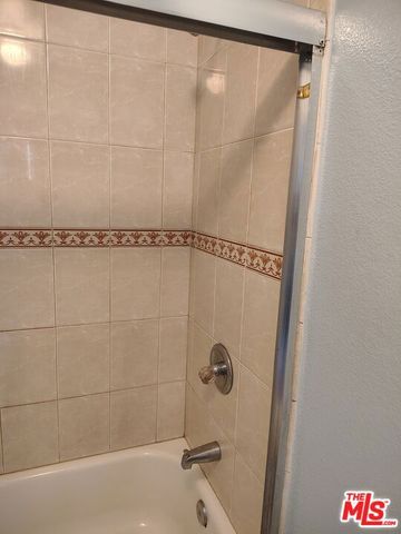 10516 Avalon Boulevard, Los Angeles, CA 90003