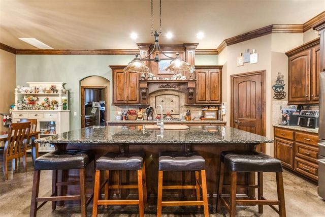 651 Fox Drive, Choctaw, OK 73020