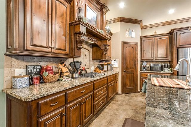 651 Fox Drive, Choctaw, OK 73020