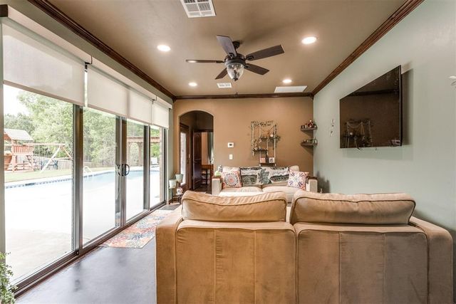 651 Fox Drive, Choctaw, OK 73020