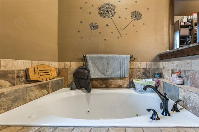 651 Fox Drive, Choctaw, OK 73020