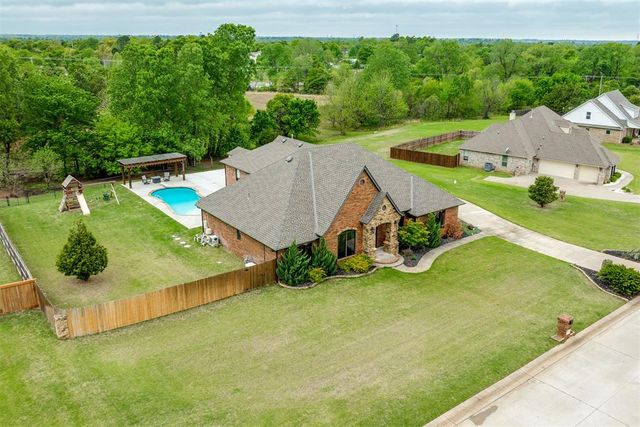 651 Fox Drive, Choctaw, OK 73020
