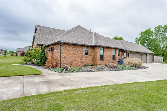 651 Fox Drive, Choctaw, OK 73020