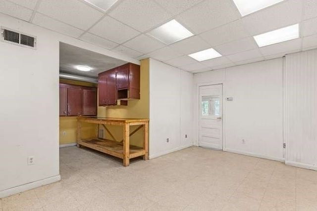 84 Walnut St, Walpole, MA 02081
