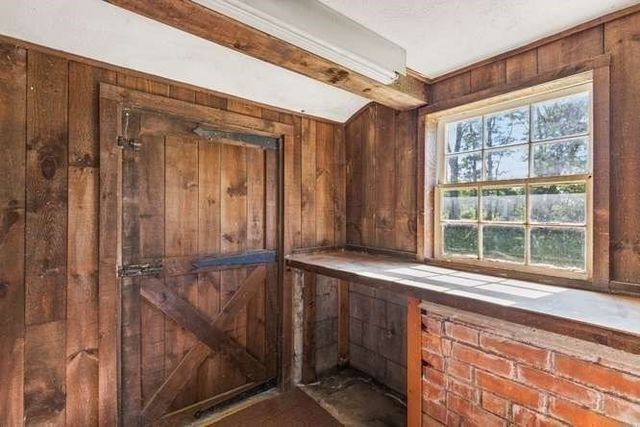 84 Walnut St, Walpole, MA 02081