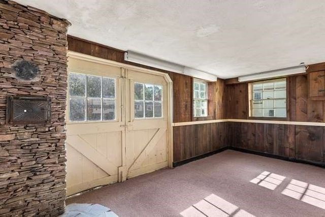 84 Walnut St, Walpole, MA 02081