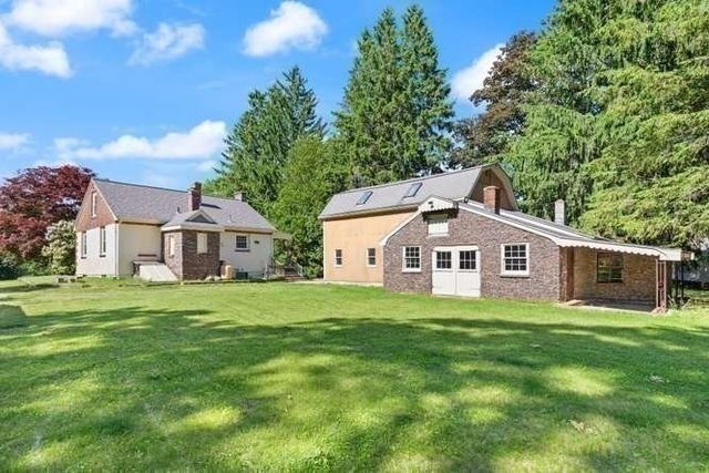 84 Walnut St, Walpole, MA 02081