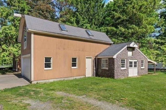 84 Walnut St, Walpole, MA 02081
