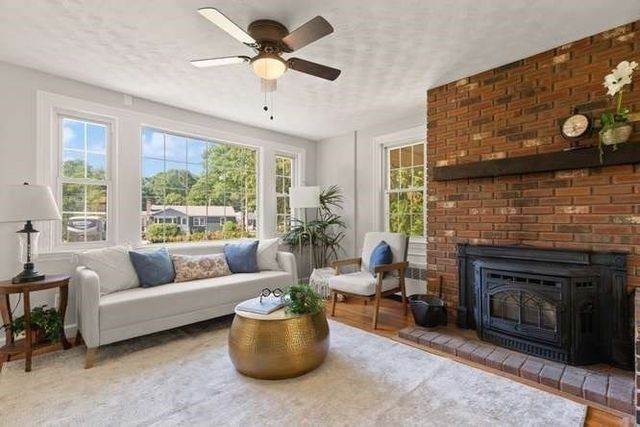 84 Walnut St, Walpole, MA 02081
