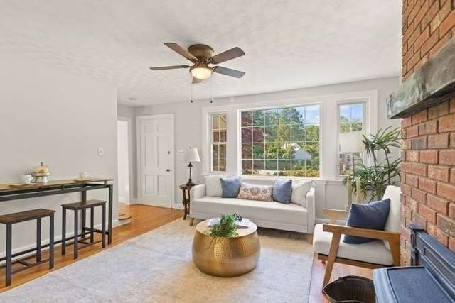 84 Walnut St, Walpole, MA 02081
