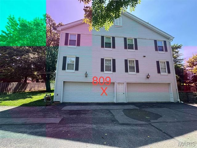 809 N Hanley Road C, St Louis, MO 63130