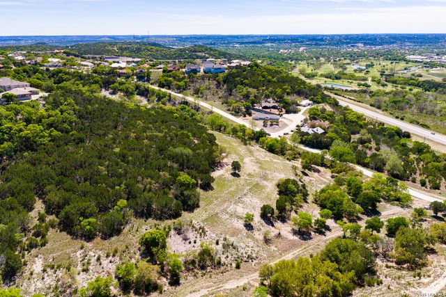 2210 Stoneledge Drive, Kerrville, TX 78028