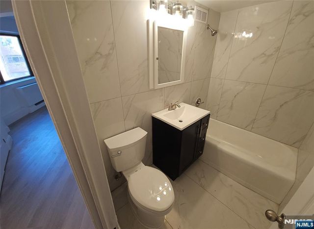 8800 Boulevard East 7K, North Bergen, NJ 07047