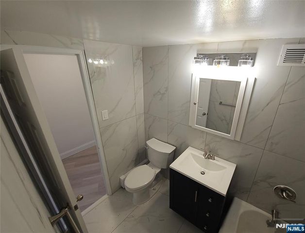 8800 Boulevard East 7K, North Bergen, NJ 07047