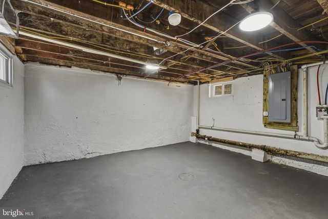 507 WASHBURN AVE, Baltimore, MD 21225