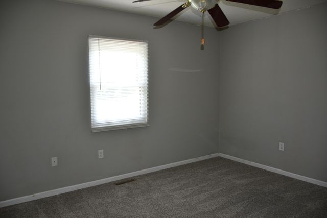 714 E NANCE DR, Columbia, MO 65202