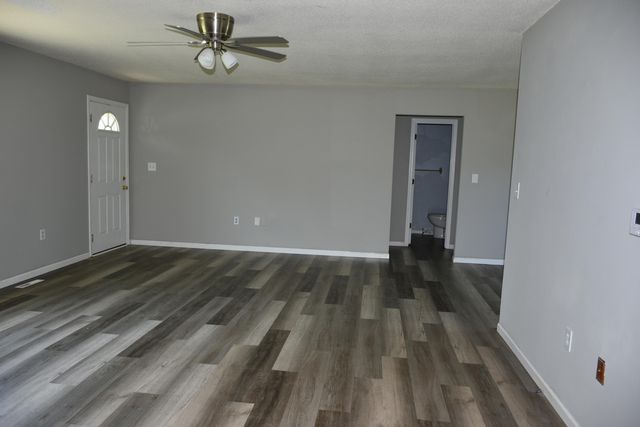 714 E NANCE DR, Columbia, MO 65202