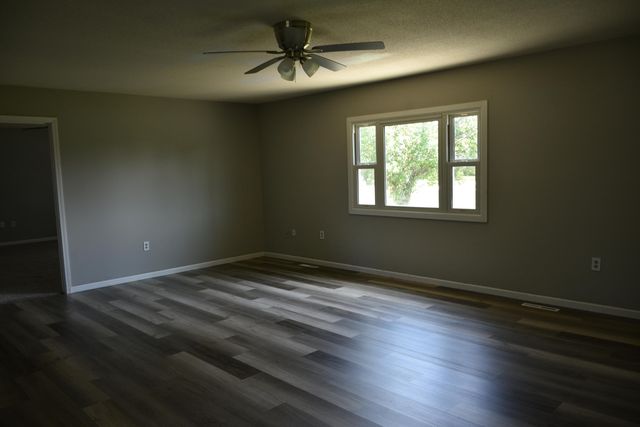 714 E NANCE DR, Columbia, MO 65202