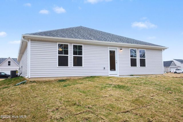 63 W Emily Gardens Drive, Selma, NC 27576