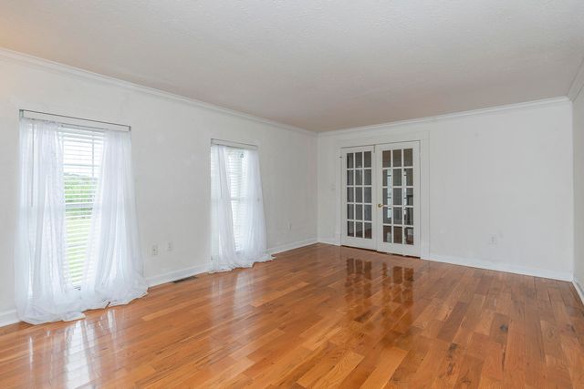 245 KY HWY 1050, Jeffersonville, KY 40337