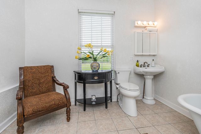 245 KY HWY 1050, Jeffersonville, KY 40337