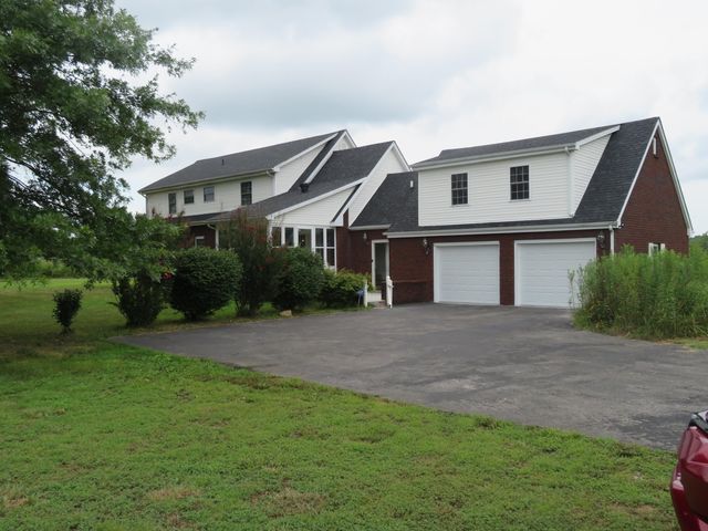 245 KY HWY 1050, Jeffersonville, KY 40337