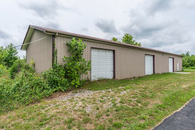 245 KY HWY 1050, Jeffersonville, KY 40337