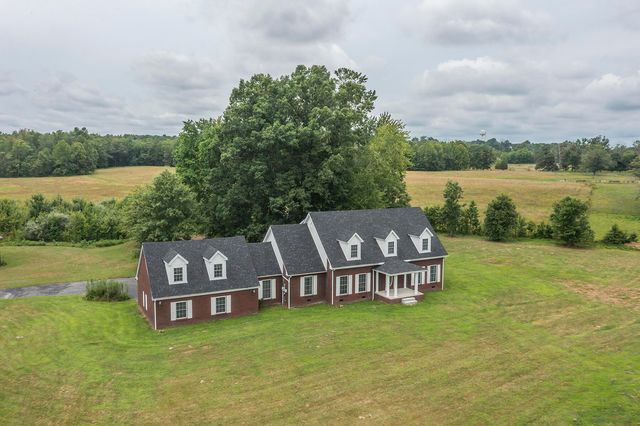 245 KY HWY 1050, Jeffersonville, KY 40337