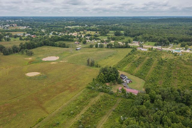 245 KY HWY 1050, Jeffersonville, KY 40337