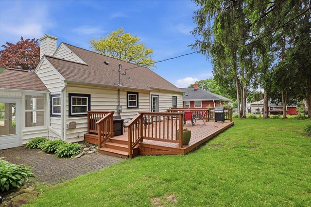 1311 Garfield AVENUE, Waukesha, WI 53186
