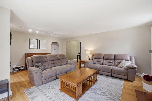 1311 Garfield AVENUE, Waukesha, WI 53186