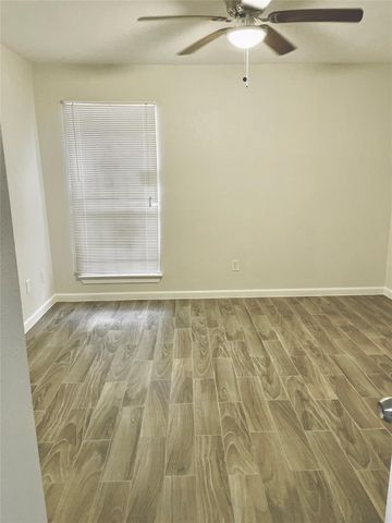 9350 Country Creek Drive 74, Houston, TX 77036