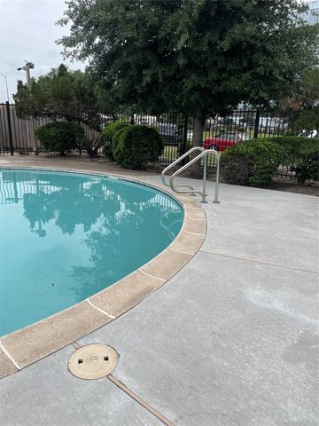 9350 Country Creek Drive 74, Houston, TX 77036