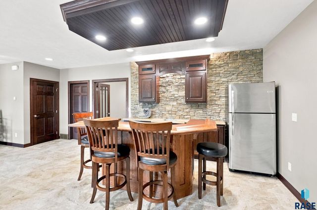 7304 E Donnelly Dr Drive, Sioux Falls, SD 57110