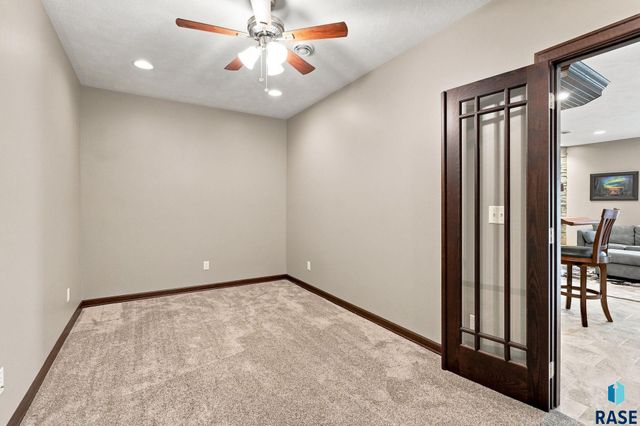 7304 E Donnelly Dr Drive, Sioux Falls, SD 57110