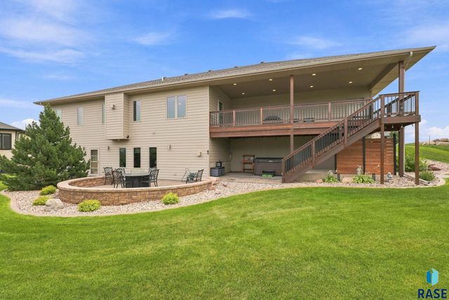 7304 E Donnelly Dr Drive, Sioux Falls, SD 57110