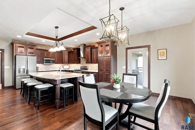7304 E Donnelly Dr Drive, Sioux Falls, SD 57110