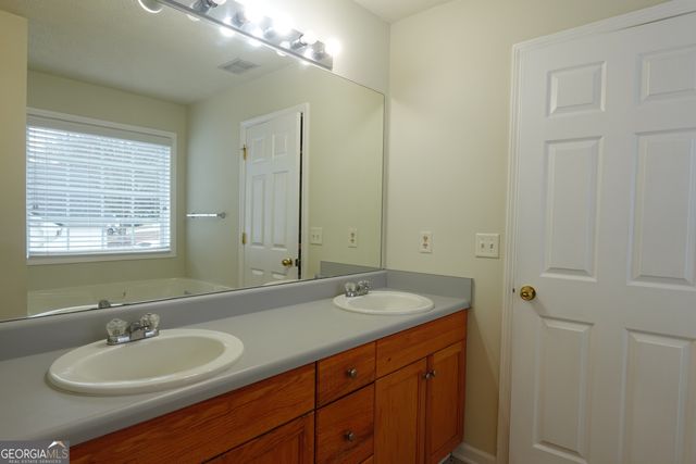 334 Covington Drive, Hiram, GA 30141