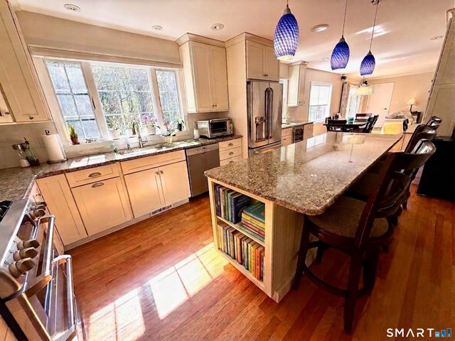 111 Acorn Road, Madison, CT 06443